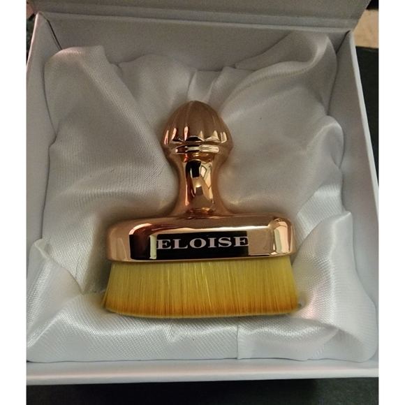 Eloise Mini Tear Drop Brush in Rose Gold - Picture 4 of 7